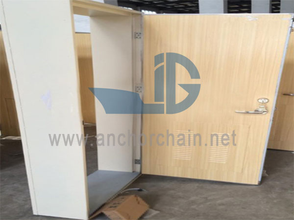 B15 Противопожарная дверь